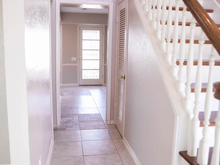 301 Santa Clara St — Photo 10