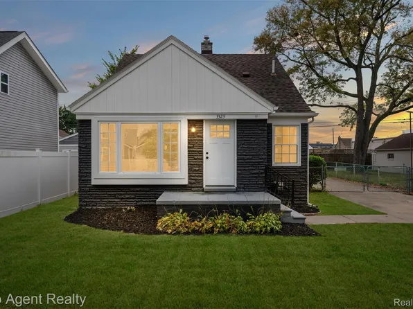 3323 Gardner Ave, Berkley, MI 48072