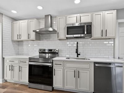 842 Grove Street, Denver, CO 80204