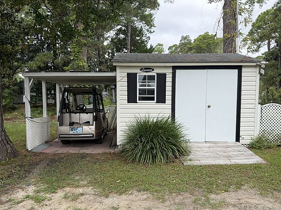 3rd image of 3002 Garden Ln #20