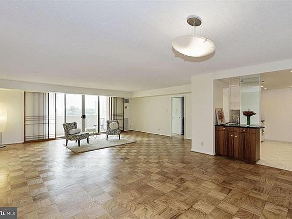 4th image of 4601 N Park Ave APT 1117