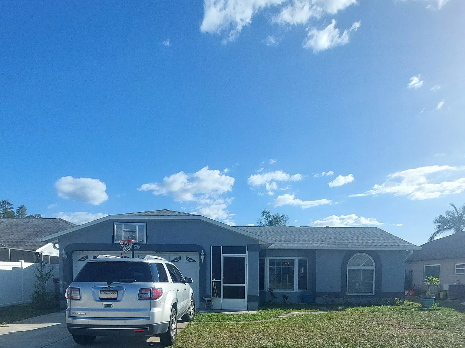 3 bed, 1591 sqft, $2,200 — Photo 1