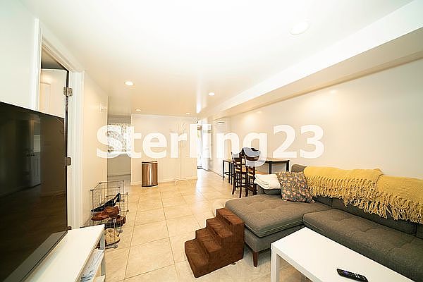 1st image of 3277 46th St #1