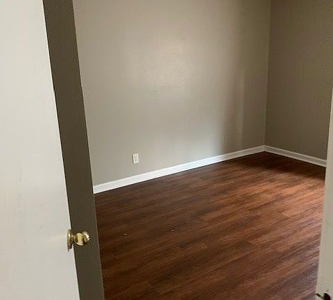 2nd image of 408 Center St APT 1