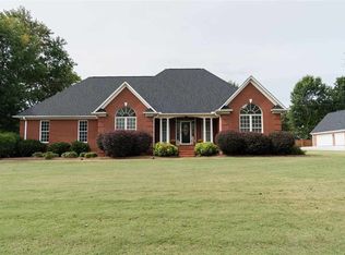 208 Watersedge Dr, Boiling Springs, SC 29316