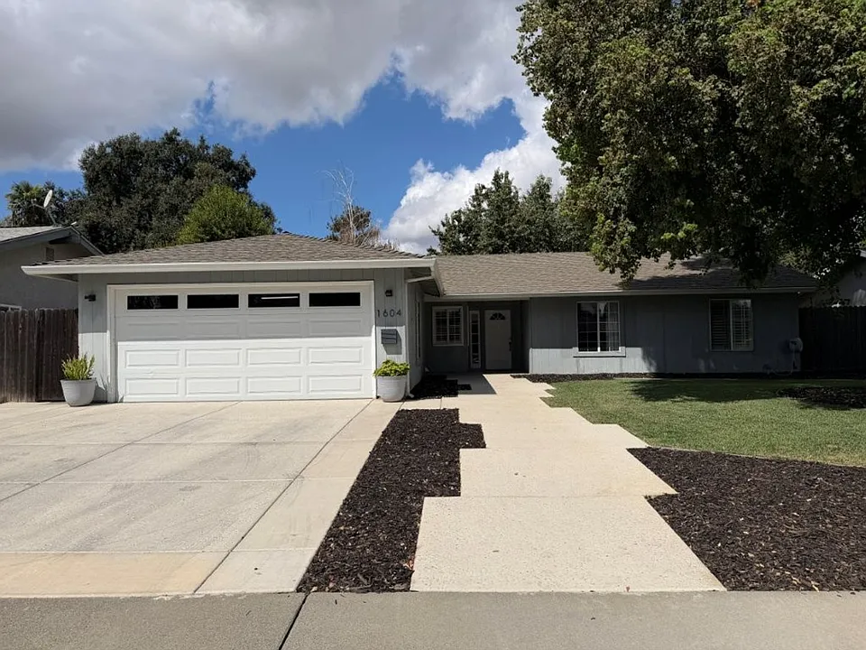 1604 Amherst Way