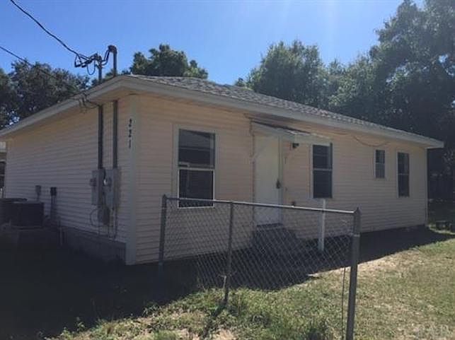 1st image of 211 Carys Ln
