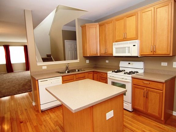 5th image of 16103 Ontario St #1