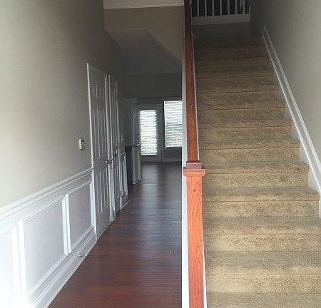 3rd image of 207 Stone Park Dr