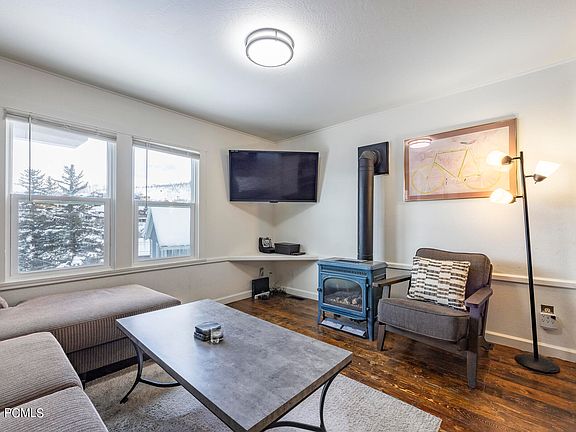 2nd image of 240 Woodside Ave #7