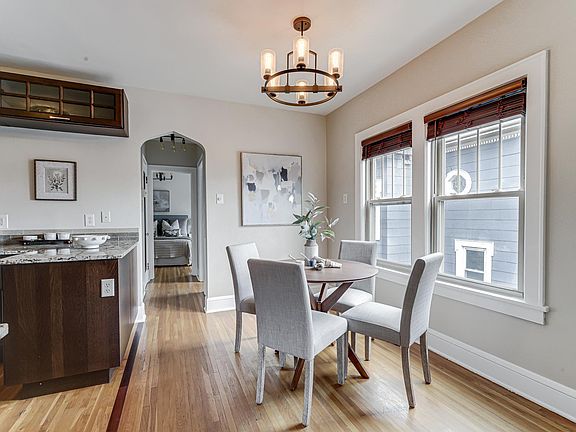 5th image of 1824 Elliot Ave APT 207