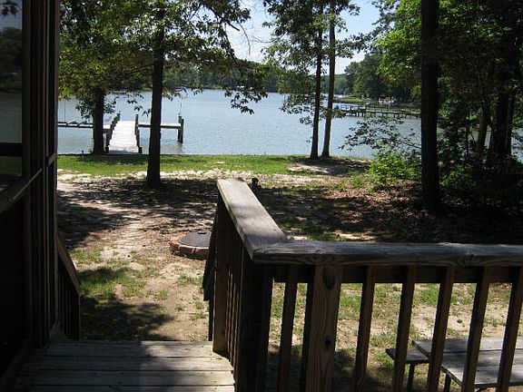 4th image of 611 Wilton Woods Dr