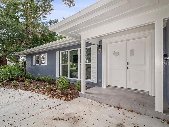 4th image of 1316 Golf View Dr