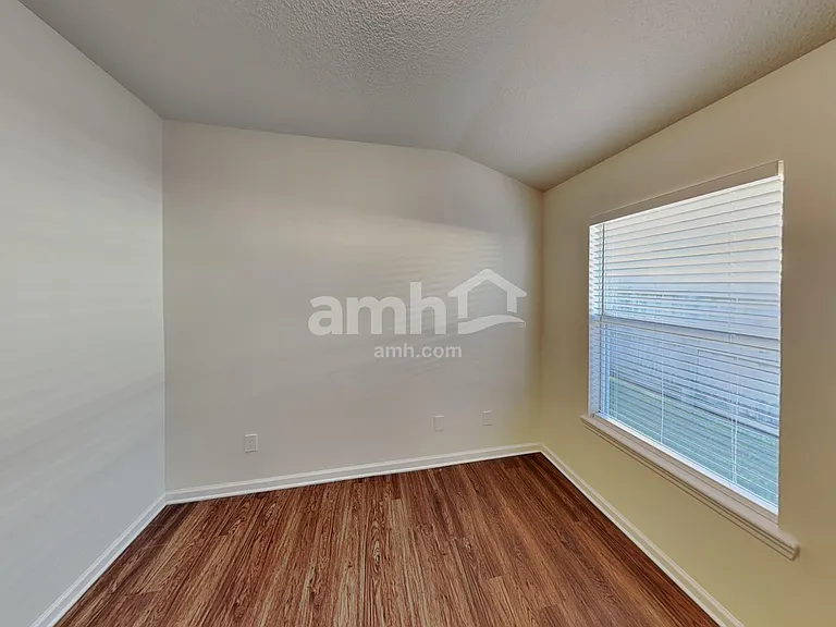 768 W Devonhurst Ln — Photo 22