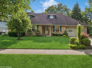 1338 Highpoint Ln, Northbrook, IL