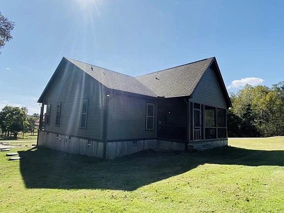 5th image of 35 Jennifer Ln