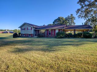 687 Concord Cades Rd, Trenton, TN 38382