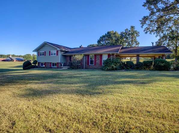 687 Concord Cades Rd, Trenton, TN 38382