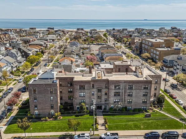 257 128th Bch Unit 2-B, Rockaway Park, NY 11694