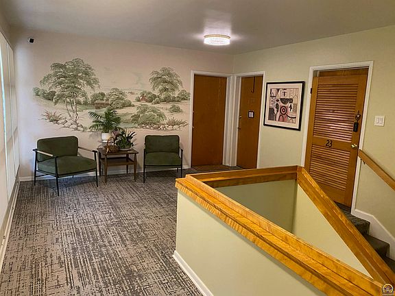5th image of 1301 SW Fillmore St APT 23