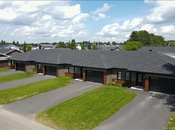 57 Beaulieu St #51, Saint Quentin, NB E8A 1B5