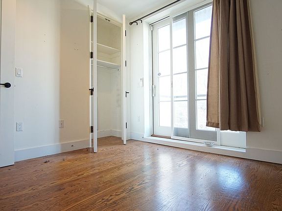5th image of 198 Hawthorne St #3F