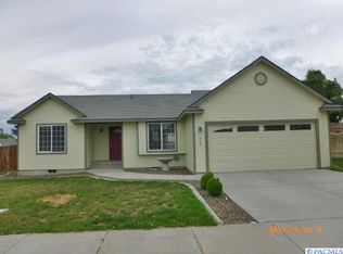 518 N Williams St, Kennewick, WA 99336