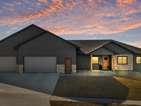 1505 W Legacy Dr, Brandon, SD 57005