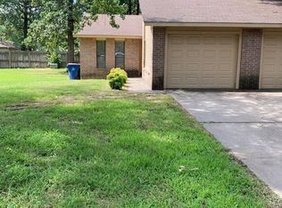 1310 Southridge Ct, Fort Smith, AR 72908