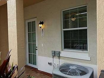 5th image of 871 SW 147th Ave