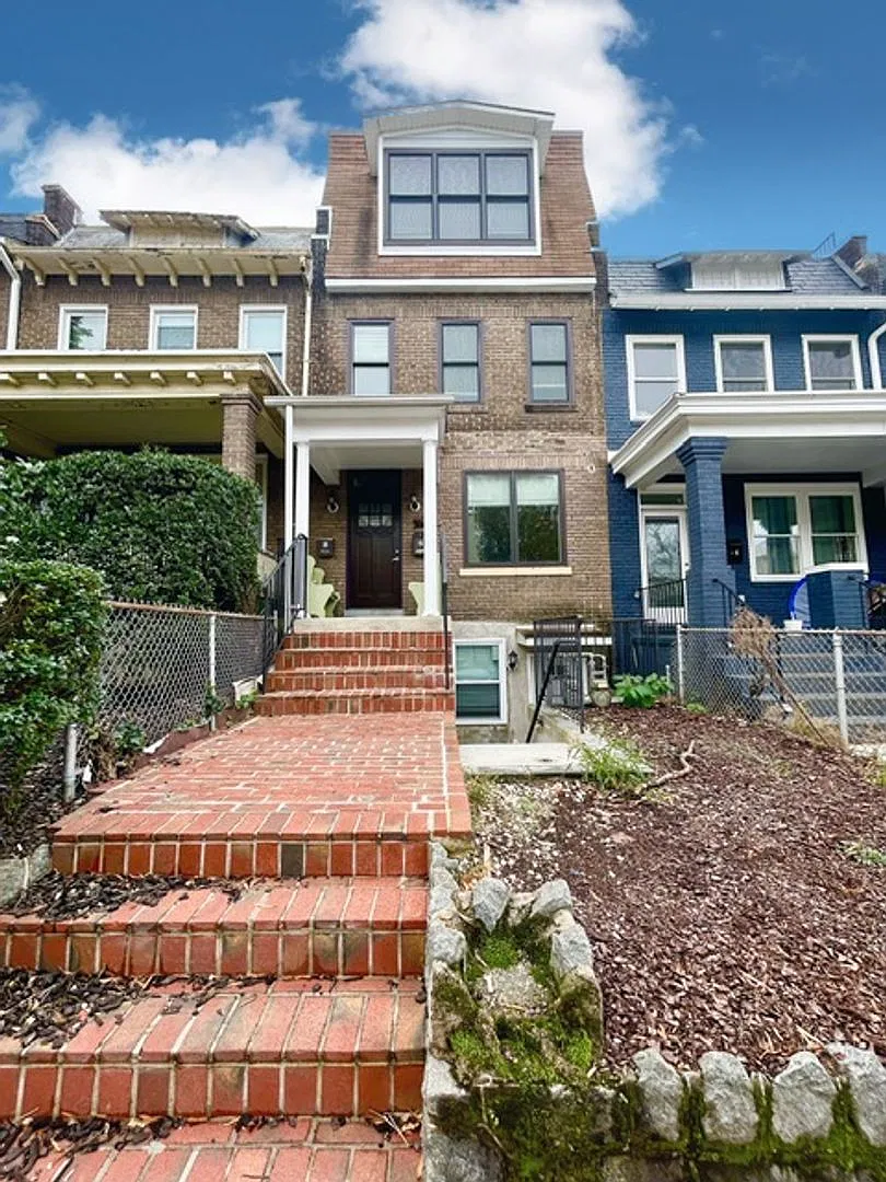 (1) 330 - 37 T Street — Photo 3