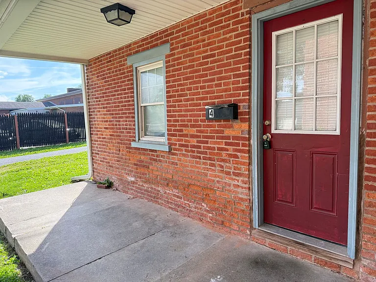 202 N. Main St. — Photo 13