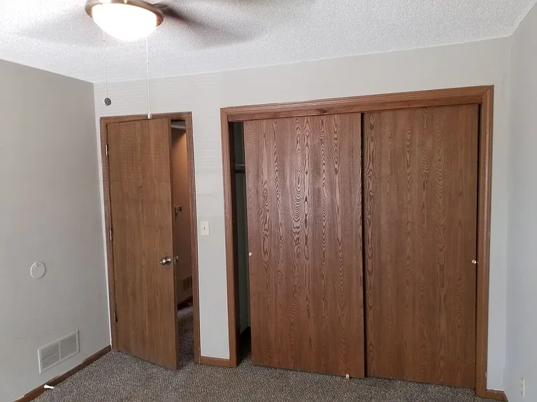 209 W Main St — Photo 14