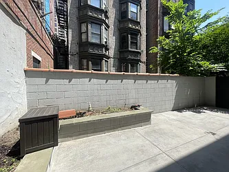 Rented by Coldwell Banker Warburg