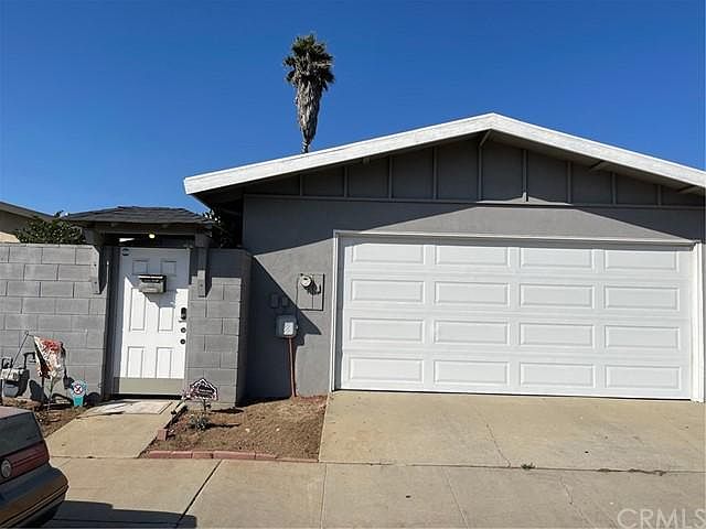 1st image of 587 Yreka Dr