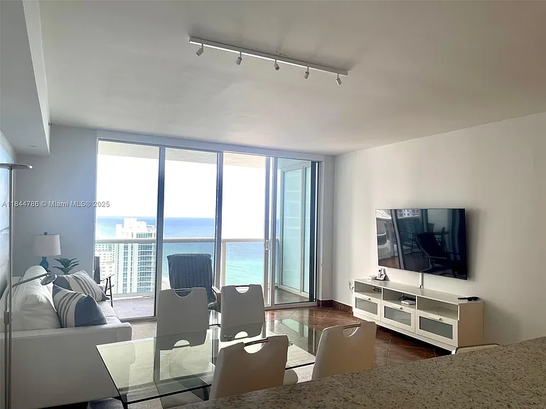 1830 S Ocean Dr #3009 — Photo 14