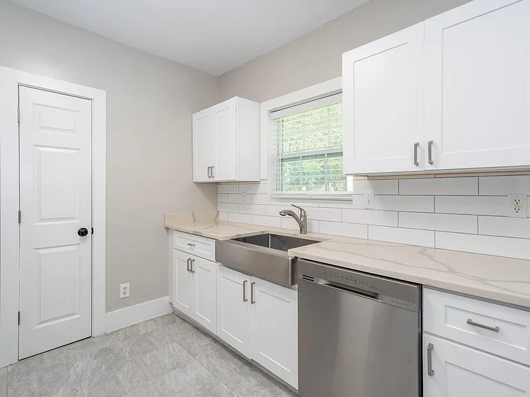 519 Nebo Rd — Photo 5