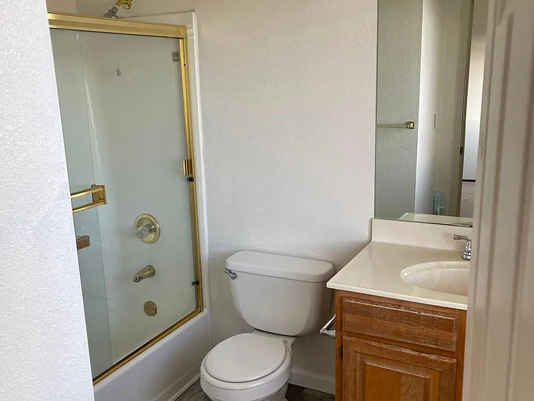 15783 Maubert Ave — Photo 8