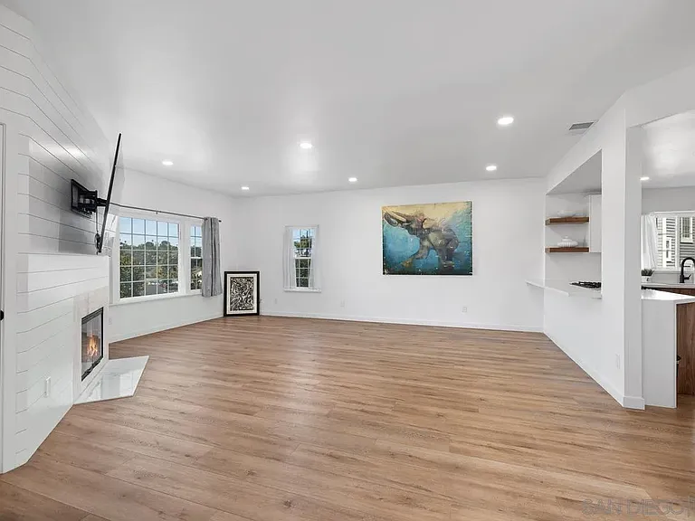 836 Ida Ave — Photo 7