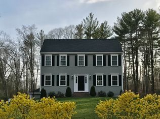 5 Unicorn Ln, Lakeville, MA 02347