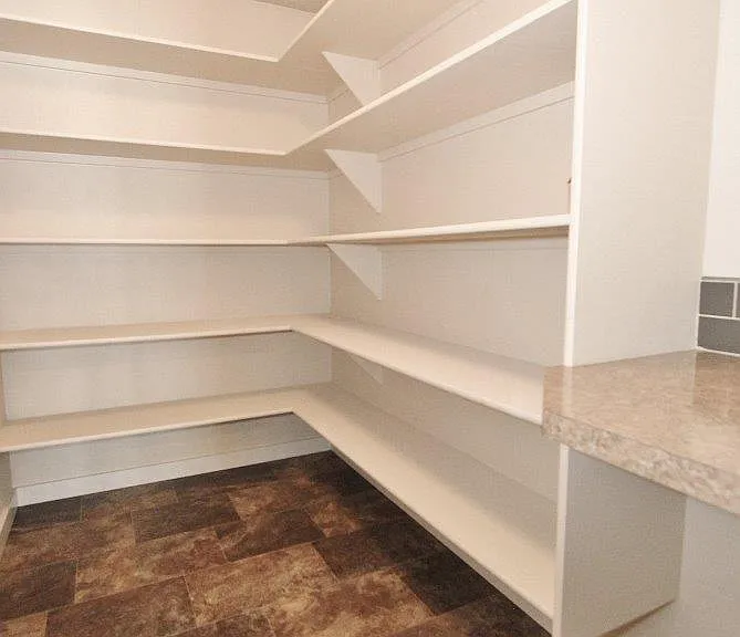 4044 Queen Anne Dr — Photo 10
