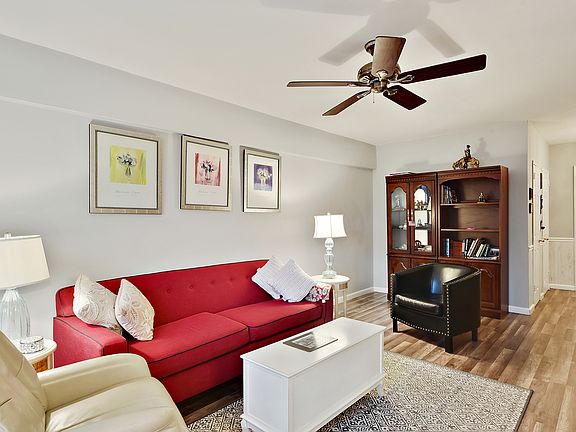 4th image of 640 W 231st St APT 2J