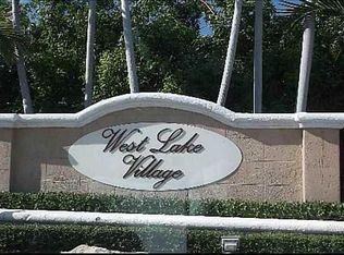 1095 Oysterwood St, Hollywood, FL 33019