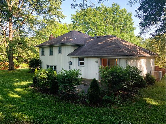 4th image of 5908 NW Klamm Dr