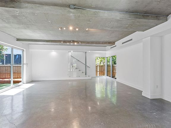 2nd image of 3400 Shipping Ave #3401