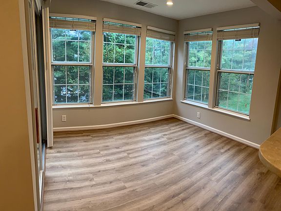 3rd image of 7520 Snowpea Ct