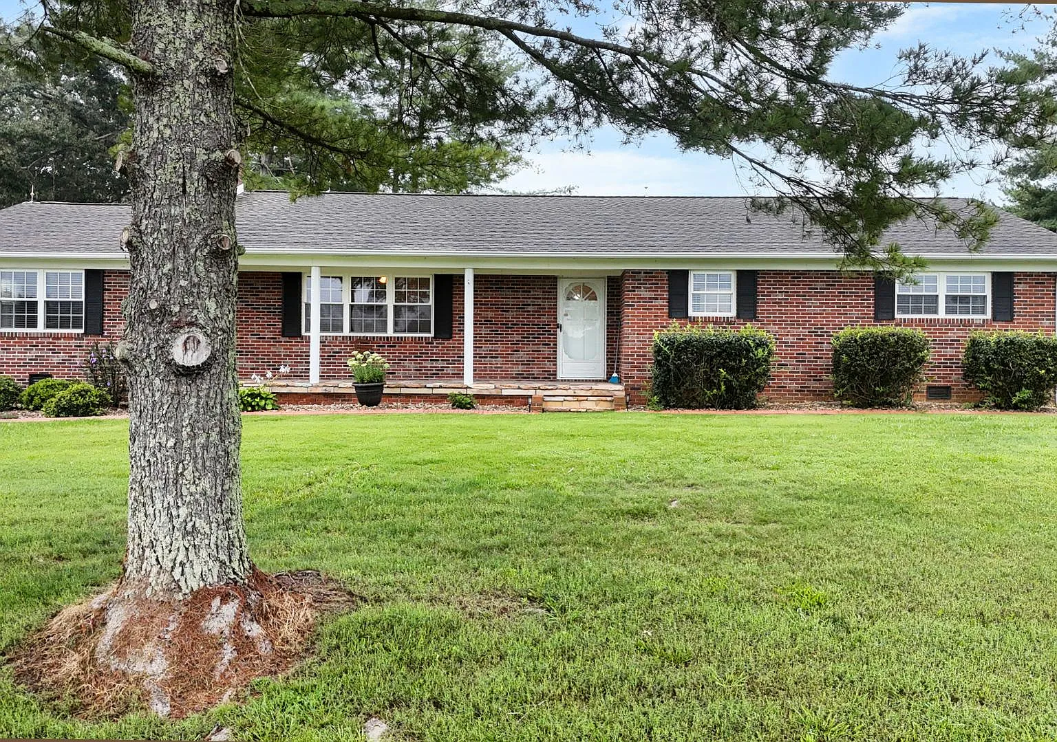 995 Leadmine Rd — Photo 2