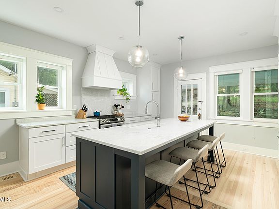 3rd image of 6516 S Northshore Dr