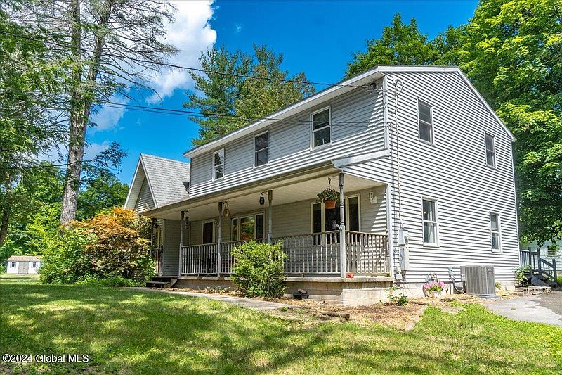 3rd image of 146 Gordon Road