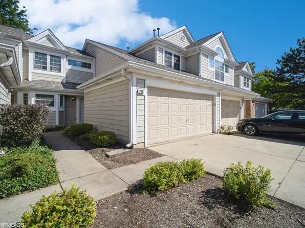 216 Woodstone Dr, Buffalo Grove, IL 60089